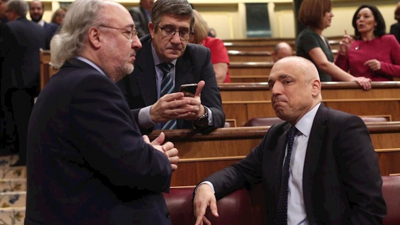 ep el diputado del psoe por bizkaia patxi lopez 2i y el secretario general del grupo socialista