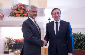 ep el ministro de asuntos exteriores union europea y cooperacion jose manuel albares y su homologo