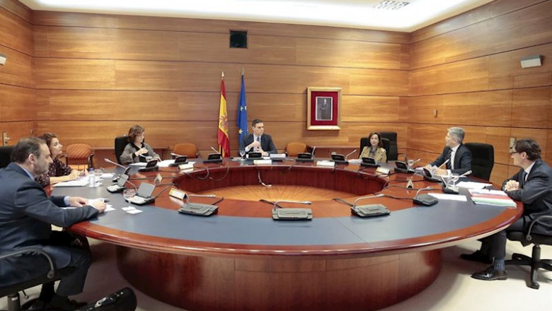 El presidente del Gobierno, Pedro Sánchez, preside el primer Consejo de Ministros virtual de la historia de España | Moncloa ep el presidente del gobierno pedro sanchez preside este martes el primer consejo de ministros