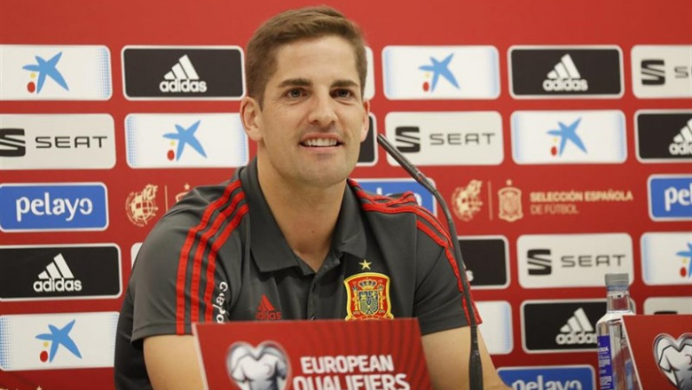 El seleccionador de la Selección de fútbol de España, Robert Moreno González. | Damián Arienza - Europa Press ep el seleccionador de la seleccion de futbol de espana robert moreno gonzalez da declaraciones en