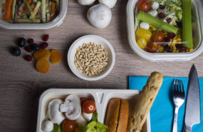 ep ence y packbenefit se alian para suministrar bandejas alimentarias sostenibles y seguras