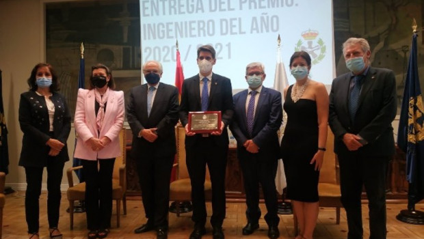 ep entrega del premio ingeniero del ano 2020 a jesus caballero por el colegio oficial de ingenieros