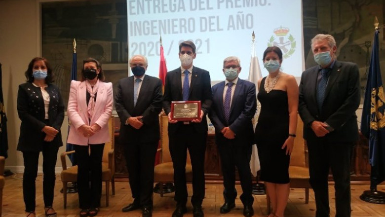 ep entrega del premio ingeniero del ano 2020 a jesus caballero por el colegio oficial de ingenieros ep entrega del premio ingeniero del ano 2020 a jesus caballero por el colegio oficial de ingenieros