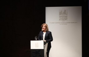 ep fatima banez asistela tercera edicionsummit shopping tourism economy