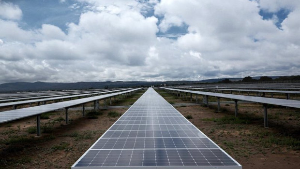 ep iberdrola firma con uvesco el primer ppa en espana con un grupo de distribucion