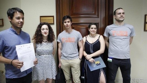 ep podemos presentaleybecarios