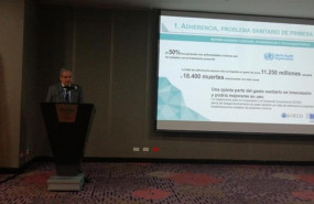 ep presidenteconsejo generalcolegios oficialesfarmaceuticosespana jesus aguilar duranteparticipacionxviii congreso nacionalciencias farmaceuticaspanama