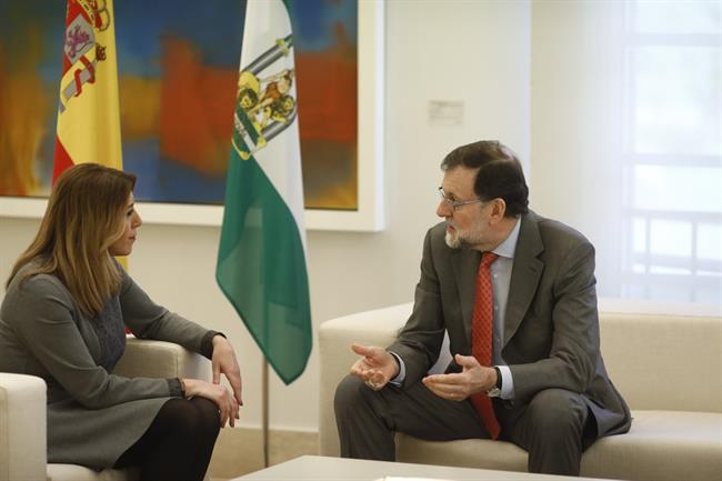 Rajoy recibe en la Moncloa a la presidenta de Andalucía, Susana Díaz | EUROPA PRESS ep rajoy recibela moncloala presidentaandalucia susana diaz