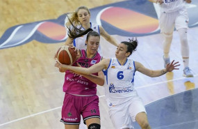 ep silvia dominguez durante un partido con el perfumerias avenida
