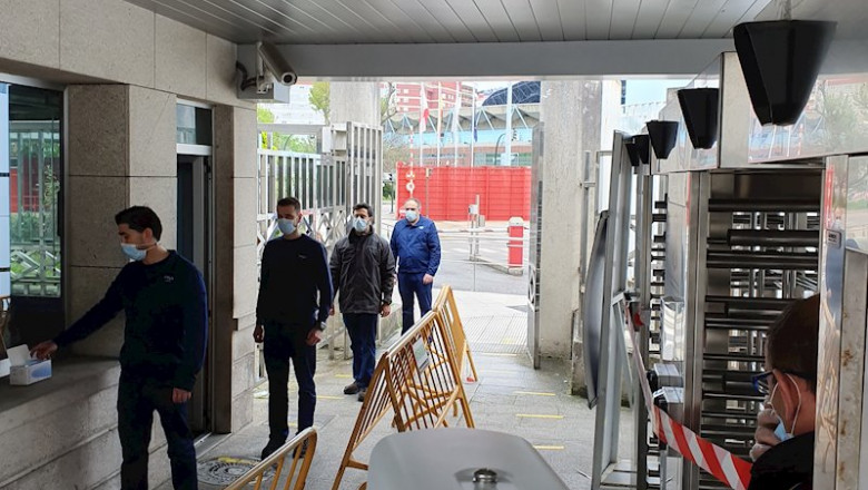 ep varios trabajadores acceden a una planta de psa en la que se han instalado medidas de proteccion ep varios trabajadores acceden a una planta de psa en la que se han instalado medidas de proteccion