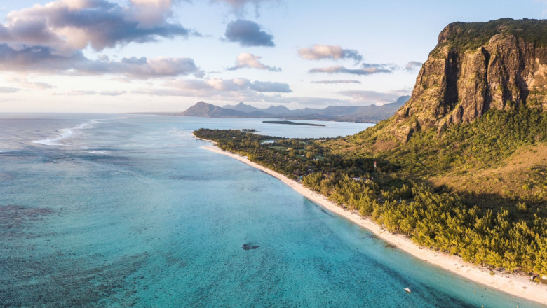 mtpa campaign images sceneries le morne beach 006 1 