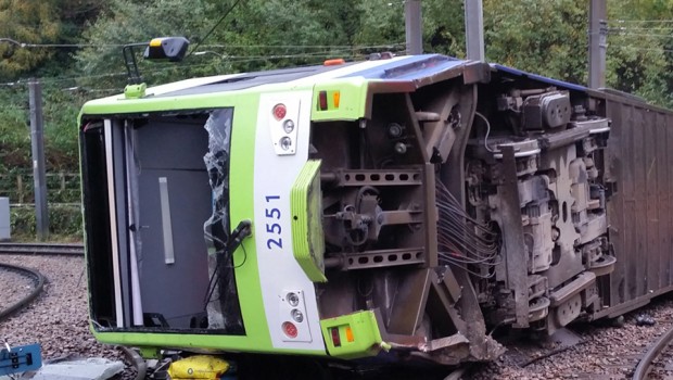 croydon tram sandilands derailment london tramlink tfl firstgroup first group croydon tram sandilands derailment london tramlink tfl firstgroup first group