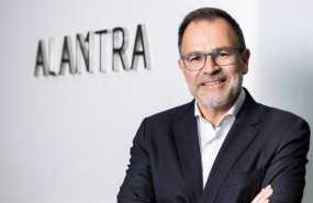 ep alantra ficha al responsable de banca de inversion del banco santander en cataluna ignasi portals