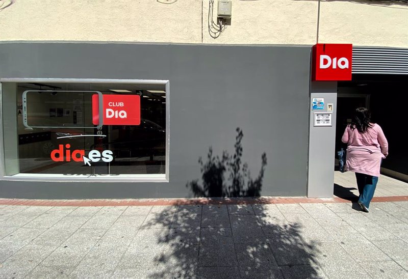 DIA vende su negocio en Portugal al grupo Auchan por 155 millones de euros