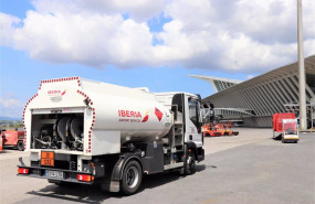 ep archivo   servicios de handling con combustible renovable en el aeropuerto de loiu bizkaia