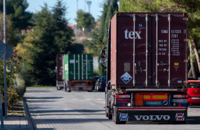 ep archivo   varios camiones circulan por una carretera a 12 de noviembre de 2021 en madrid