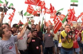 ep concentracion de trabajadores del campo en la finca el escobar en el inicio de la huelga