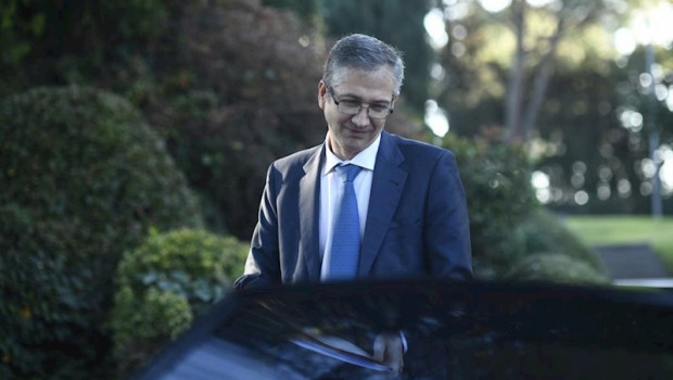 ep el gobernador del banco de espana pablo hernandez de cos a su llegada al encuentro del sector