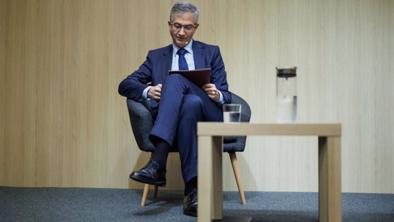 El gobernador del Banco de España, Pablo Hernández de Cos, durante un encuentro con estudiantes organizado por CUNEF Universidad, en el Aula Magna del Campus Almansa, a 15 de febrero de 2024, en Madrid (España). | Alejandro Martínez Vélez - Europa Press ep el gobernador del banco de espana pablo hernandez de cos durante un encuentro con estudiantes