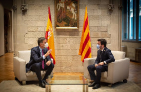 ep el presidente del gobierno pedro sanchez i y el de la generalitat pere aragons d se reunen en el