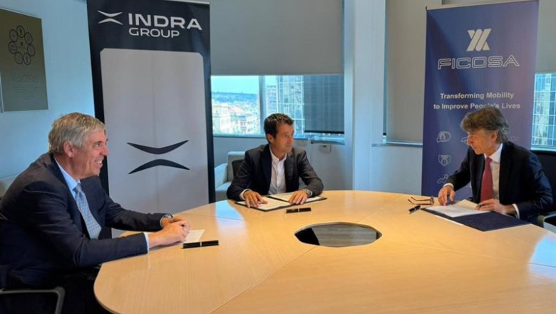 ep el presidente ejecutivo de indra group angel escribano y javier pujol consejero de ficosa ep el presidente ejecutivo de indra group angel escribano y javier pujol consejero de ficosa