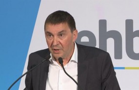 ep fotoarchivoarnaldo otegi presidiendomesa politicaeh bildu