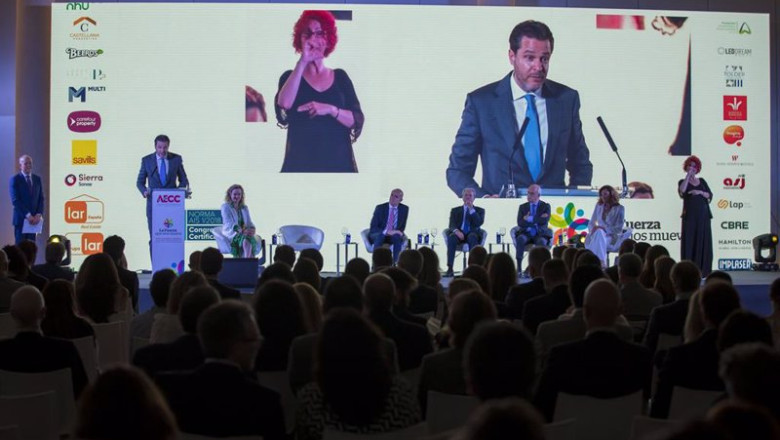 Inauguración del XVIII Congreso Español de Centros y Parques Comerciales en Sevilla | AECC ep inauguracion del xviii congreso espanol de centros y parques comerciales en sevilla