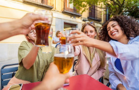 ep la generacion z mantiene su presencia en la hosteleria aunque con habitos de consumo diferentes