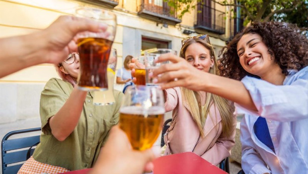 ep la generacion z mantiene su presencia en la hosteleria aunque con habitos de consumo diferentes