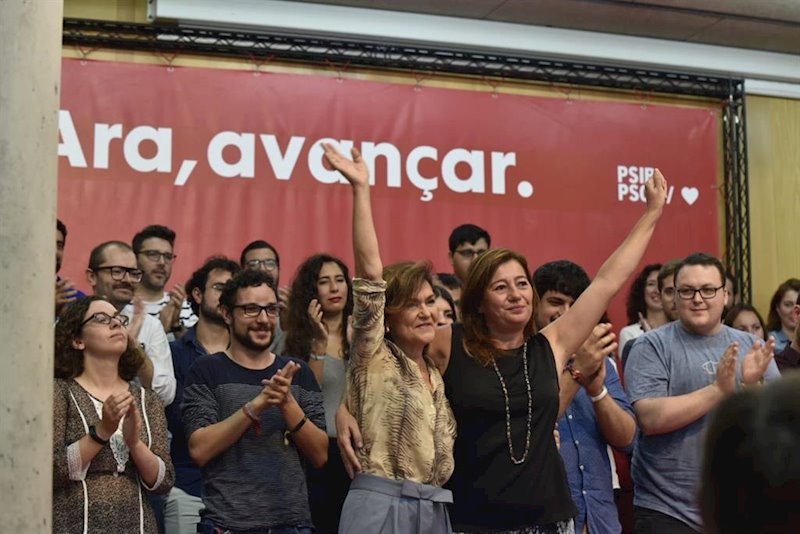 ep las socialistas carmen calvo y francina armengol en un acto de campana en calvi