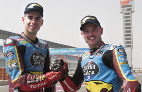 ep los pilotos de moto2 augusto fernandez y sam lowes estrella galicia 00 marc vds en losail catar