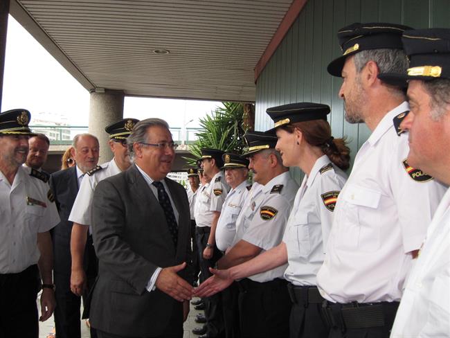 Ministro Juan Ignacio Zoido A Su Llegada A La Comisaria De Gijon | EUROPA PRESS ep ministro juan ignacio zoidosu llegadala comisariagijon