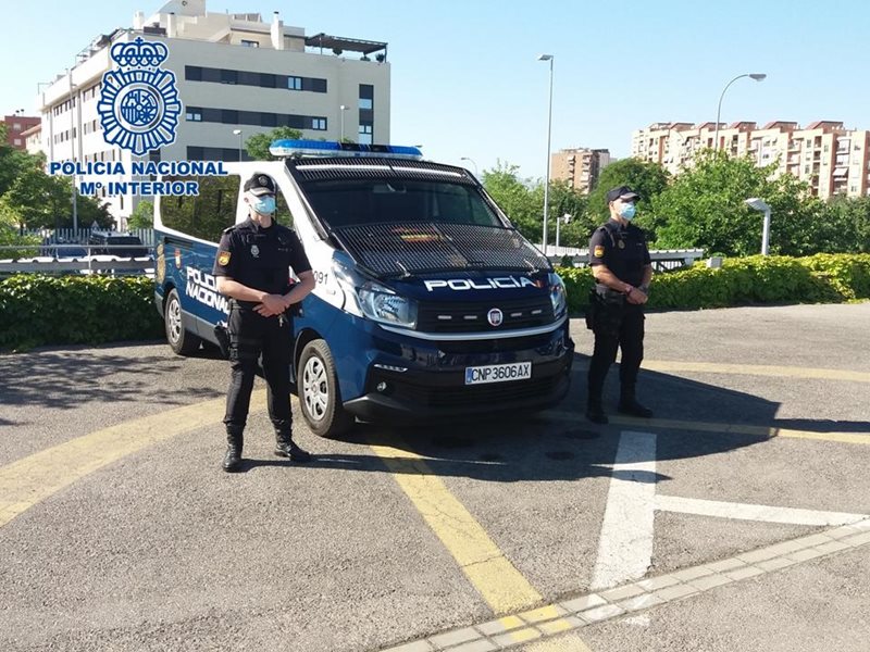 https://img3.s3wfg.com/web/img/images_uploaded/9/6/ep_policia_nacional_en_granada.jpg