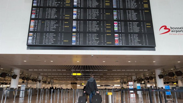 ep un pasajero en el aeropuerto de bruselas