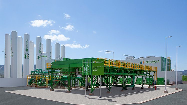 https://img3.s3wfg.com/web/img/images_uploaded/9/6/iberdrola-confa-en-schneider-electric-para-impulsar-la-eficiencia-energtica-de-la-mayor-planta-de-hidrgeno-verde-en-europa-jpg.jpg
