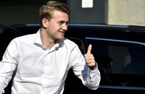 ep 17 july 2019 italy turin dutch defender matthijsligt arrives for his medical examinations for completing his juventus move from ajax amsterdam photo nicol campolapresse via zuma pressdpa