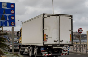 ep archivo   camion en una frontera