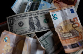 ep archivo varios billetes y dolares ep archivo varios billetes y dolares