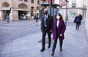 ep el alcalde de sevilla antonio munoz junto a la ministra de hacienda maria jesus montero paseando