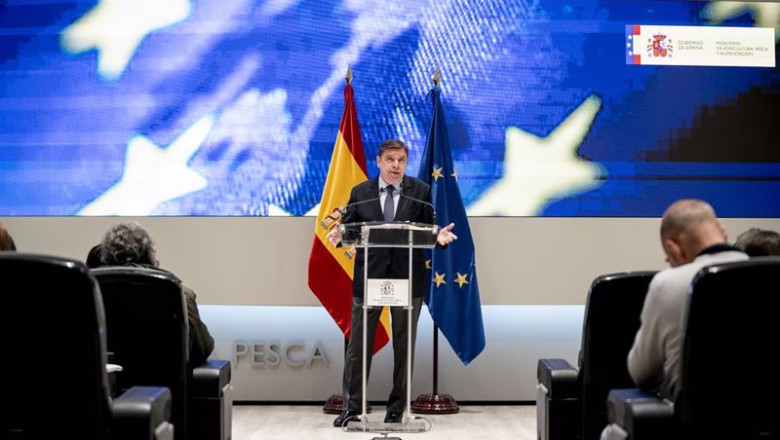 El ministro de Agricultura, Pesca y Alimentación, Luis Planas, durante una rueda de prensa | A. Pérez Meca - Europa Press ep el ministro de agricultura pesca y alimentacion luis planas durante una rueda de prensa