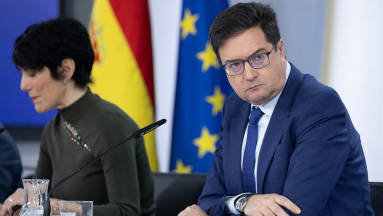 El ministro para la Transformación Digital, Óscar López, durante una rueda de prensa tras el Consejo de Ministros, a 24 de febrero de 2026, en Madrid (España). | Ricardo Rubio - Europa Press ep el ministro para la transformacion digital oscar lopez durante una rueda de prensa tras el