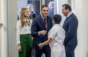 ep el presidente del gobierno pedro sanchez la vicepresidenta tercera y ministra para la transicion