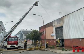ep incendiouna nave industrialbadalona barcelona