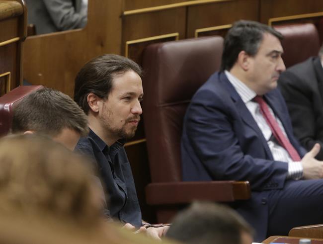 Pablo Iglesias, y al fondo Aitor Esteban | CONGRESO ep pablo iglesias yfondo aitor esteban