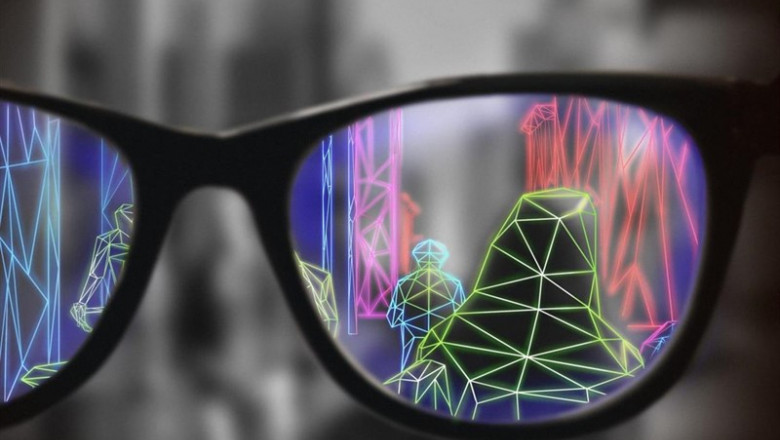 Representación gráfica de lo que ve un paciente cuando usa una ayuda de baja visión de realidad aumentada. | SCOTT SONG PARA EL USC ROSKI EYE INSTITUTE ep representacion grafica de lo que ve un paciente cuando usa una ayuda de baja vision de realidad