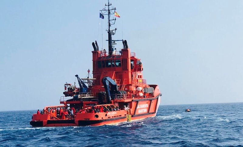 ep salvamento maritimo acude al rescate de una patera