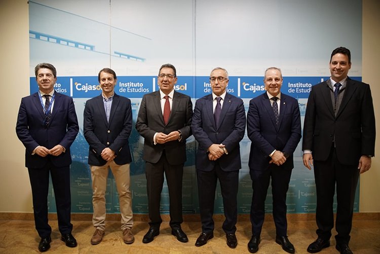 ep alejandro blanco y francisco blazquez antes del desayuno coloquio empresarial del club de ep alejandro blanco y francisco blazquez antes del desayuno coloquio empresarial del club de