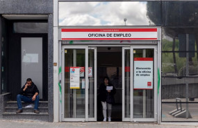 ep archivo   entrada a una oficina del sepe