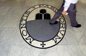 ep archivo   logo del banco italiano monte dei paschi di siena mps