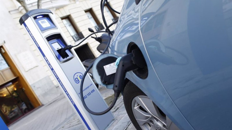 ep archivo   un 38 de los usuarios de vehiculos estan pensando en compar un electrificado el proximo